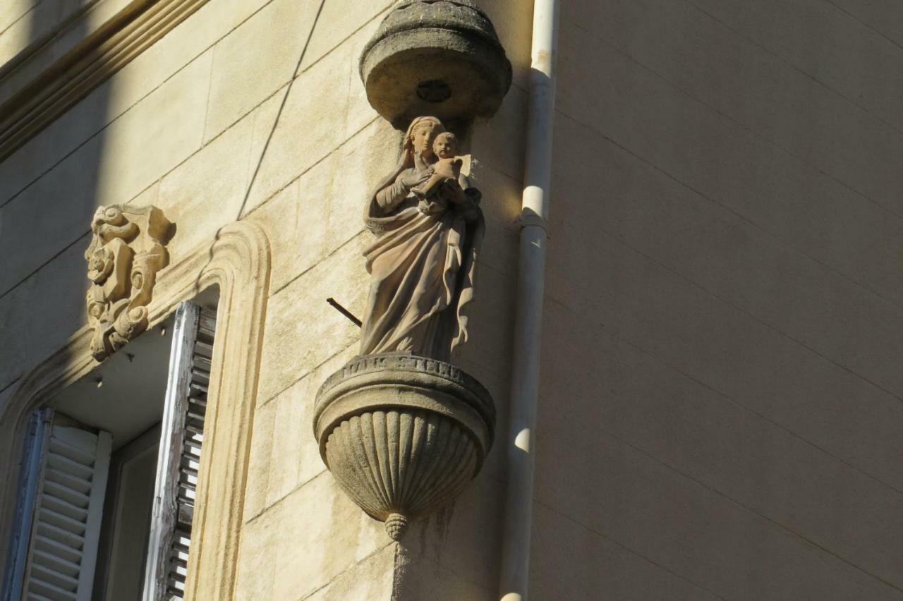 Studio Calme Et Tres Lumineux, Au Pied De Notre Dame De La Garde Marseille Bagian luar foto